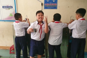 x3